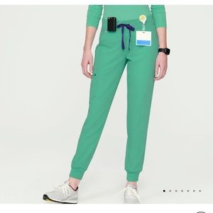 Figs XSP Zamora SURGICAL GREEN